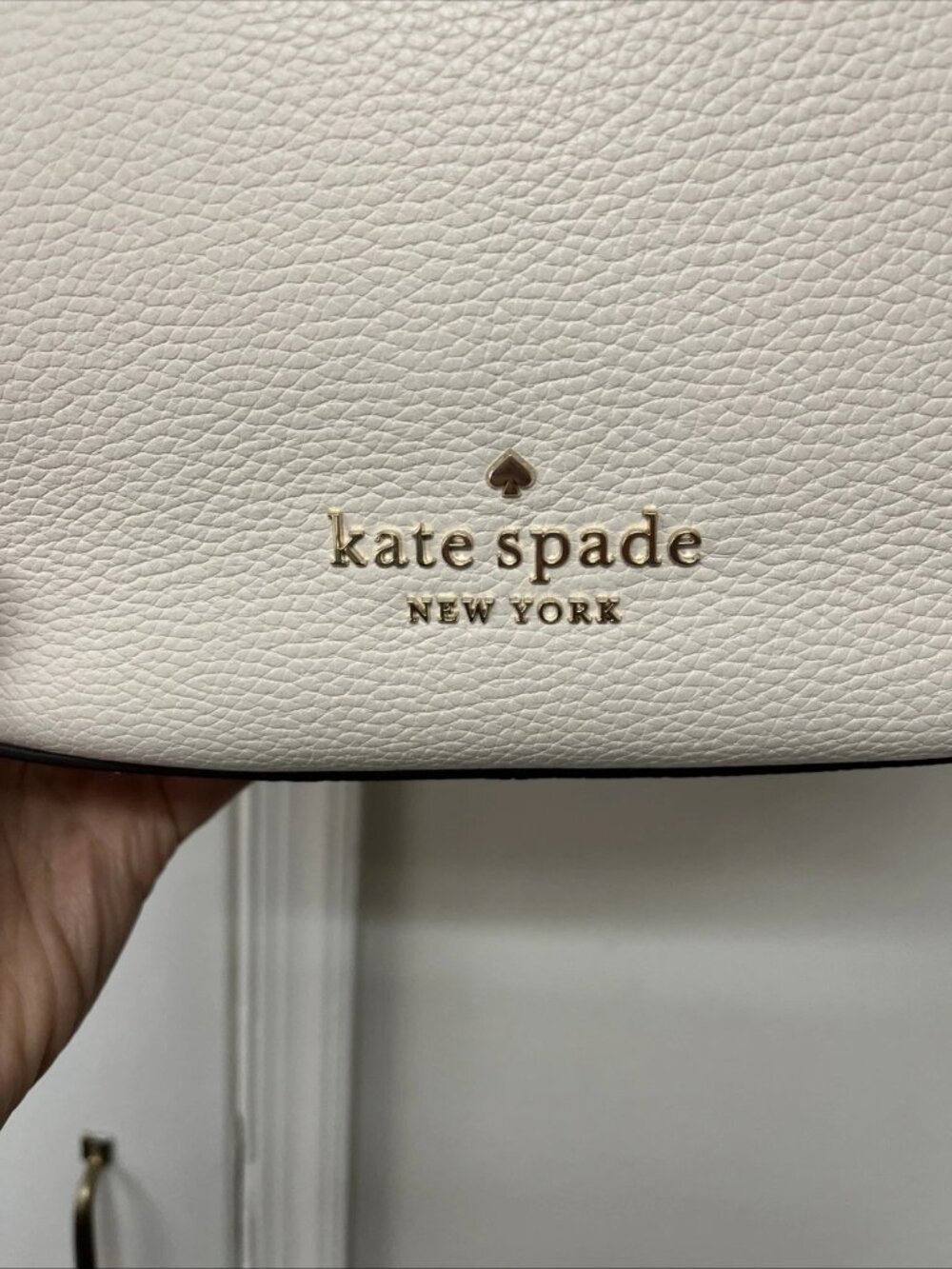 KATE SPADE NY Leather Shoulder Parchment (Off White)/Gold🌸 - Picture 4 of 7